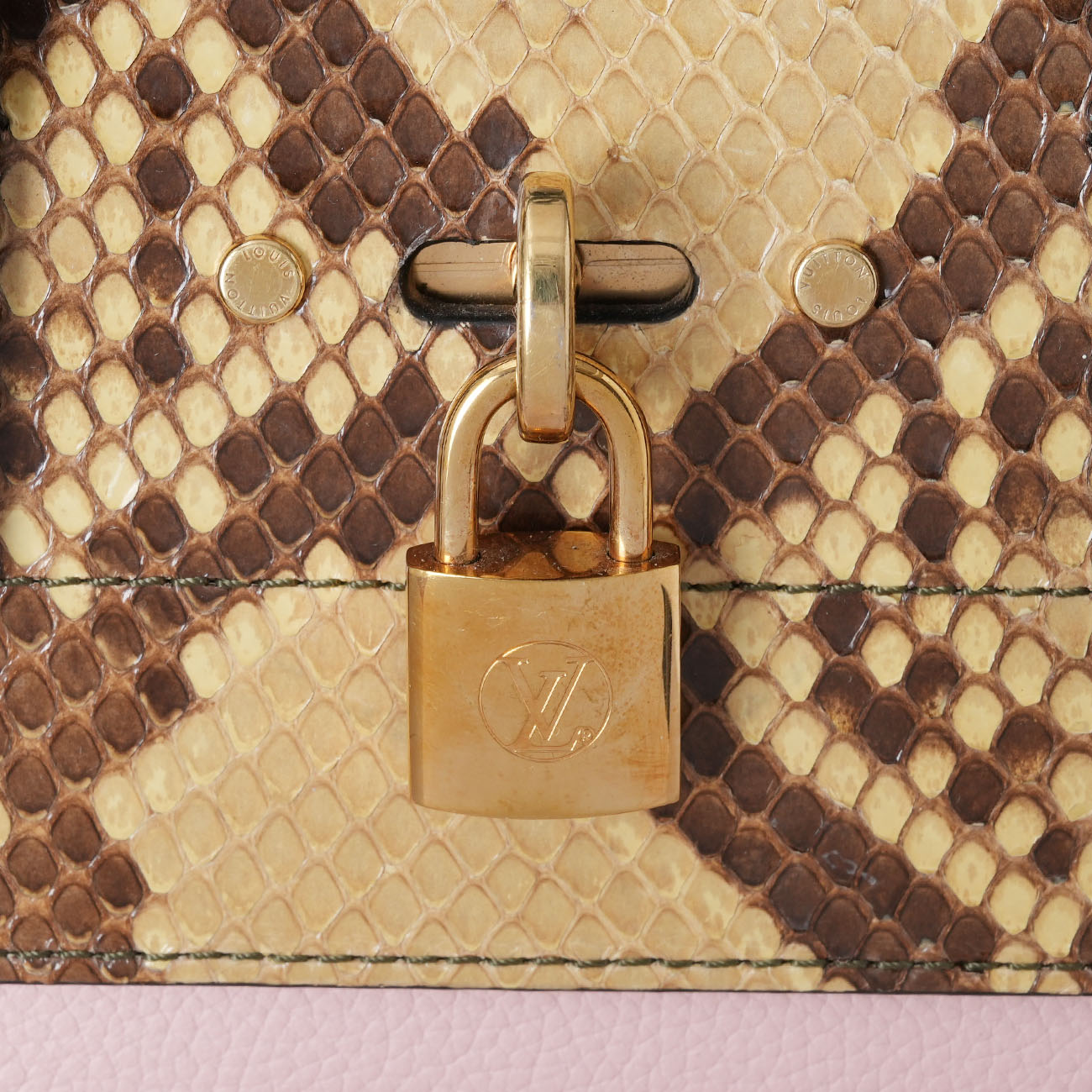 LOUIS VUITTON(USED)루이비통 M95924 시즌 시티스티머 MM